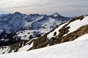 52 Vista sulla conca di San Simone con Pegherolo e Cavallo